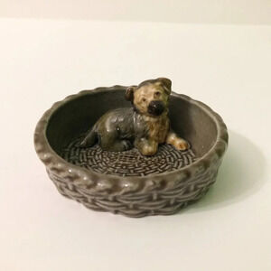 Vintage  Wade Dog in Basket German Shepherd Puppy England Ceramic Miniature